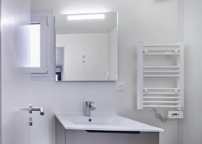 Neuf Pour 8 Dans Avec Piscine Alpesi faház