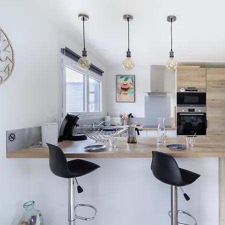 Neuf Pour 8 Dans Avec Piscine *