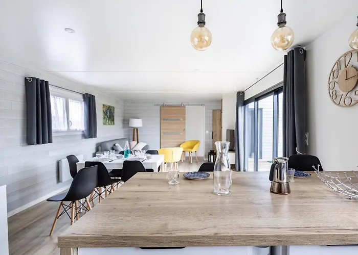 Neuf Pour 8 Dans Avec Piscine 샬레 *